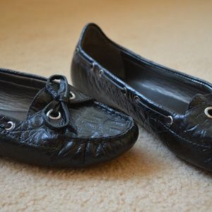 Never worn, crocodile-pattern flats